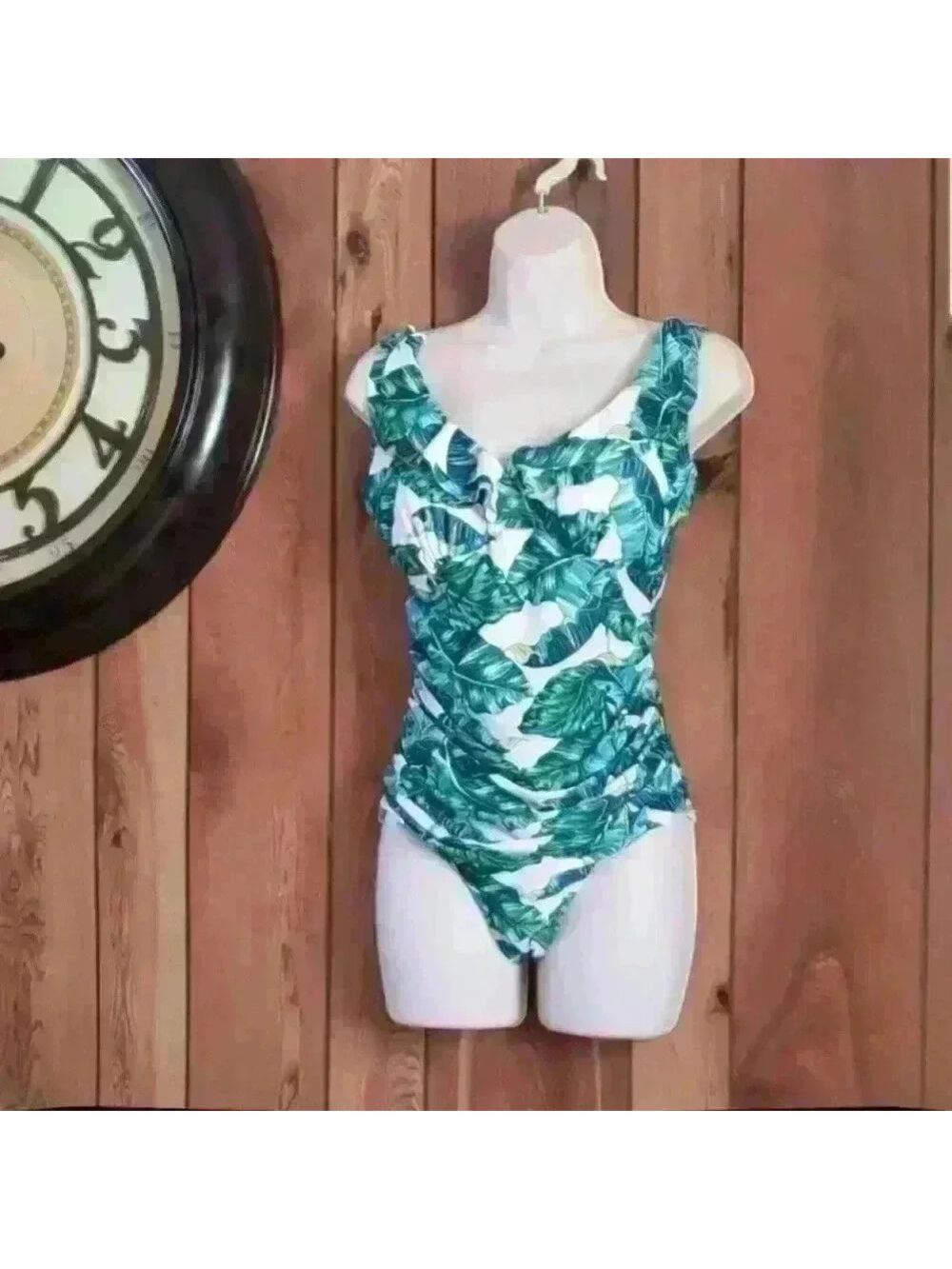 NWOT Ruffles One Piece Swimsuit - Picture 5 of 7